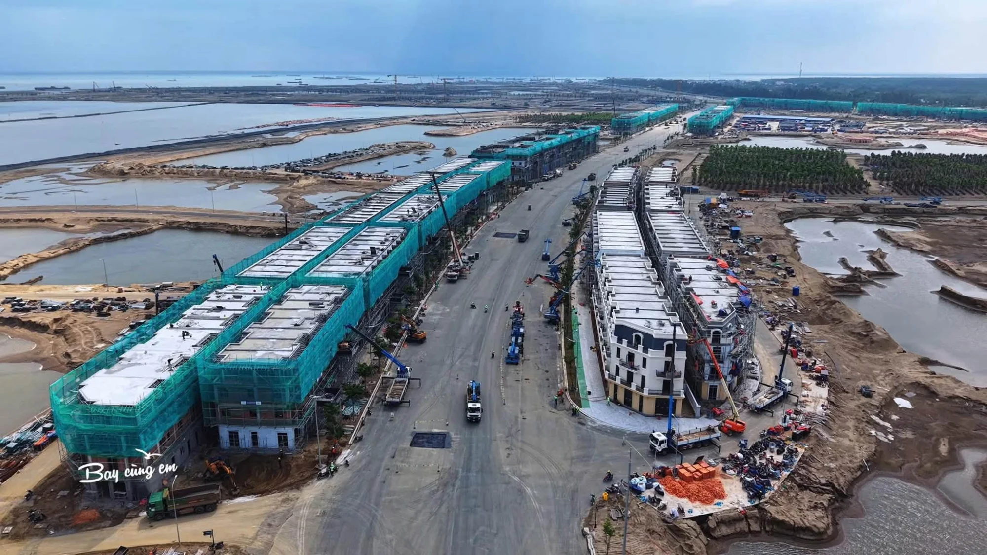 Tiến độ xây dựng nhà phố Vinhomes Green Paradise
